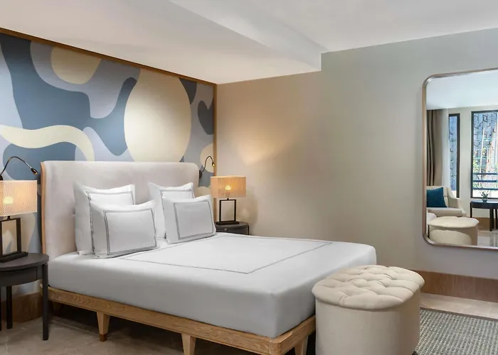 Swissôtel Living 5*