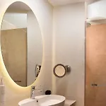 Swissotel Living فندق 5*