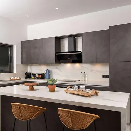 Swissotel Living Szálloda 5*